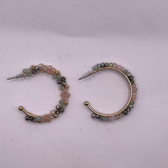 Elegant Gold and Pink Beaded Hoop Earrings - Picture 2 of 4